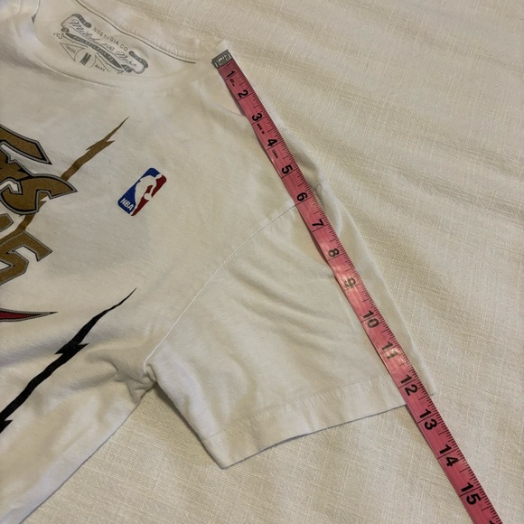 Men’s Mitchell & Ness Toronto Raptors Vince Carter Tee - Picture 9 of 9